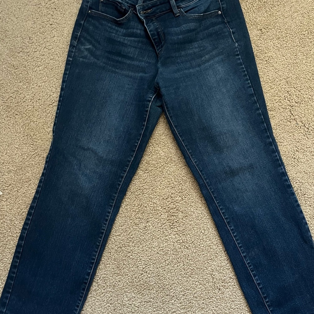 Women's Dark Blue Jeans